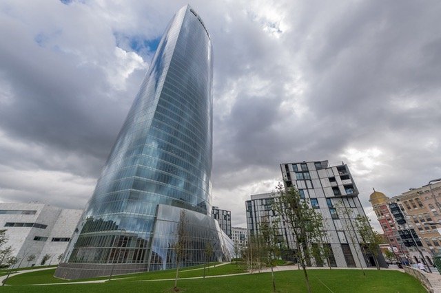 LANTEK INAUGURA NUEVAS OFICINAS EN LA TORRE IBERDROLA DE BILBAO